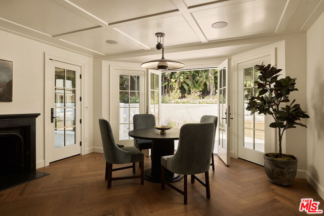 6 Bed Home for Sale in Los Angeles, California