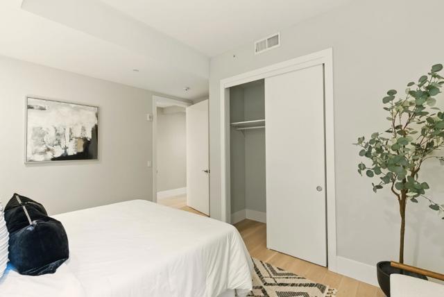 600 El Camino Real, Belmont CA: https://media.crmls.org/mediaz/6c5dad55-1cc5-4057-9a17-9cad10609a03.jpg