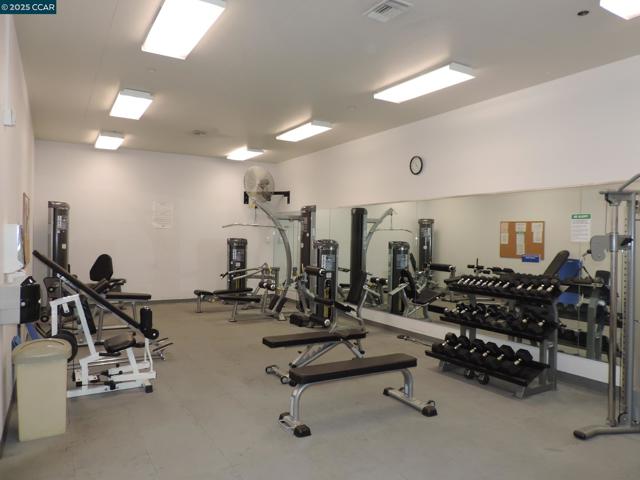 470 N Civic Dr., Walnut Creek CA: https://media.crmls.org/mediaz/6c5f105b-2ecc-4485-b164-2060c654b461.jpg