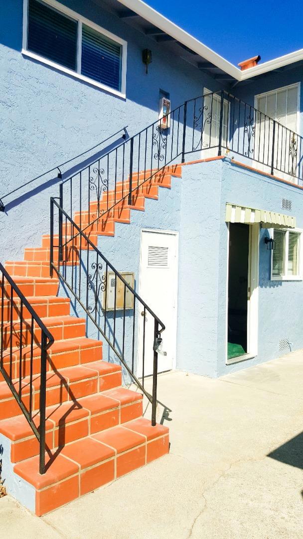 2831 Malabar Avenue, Santa Clara CA: https://media.crmls.org/mediaz/6c6048ba-9595-4d63-8116-842c12c561dc.jpg