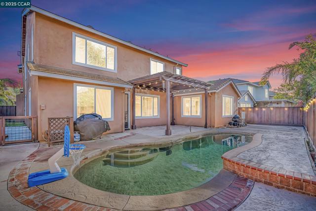 3627 Otter Brook Loop, Discovery Bay CA: https://media.crmls.org/mediaz/6c612383-4eed-44eb-9c39-9a82f7e6ad08.jpg