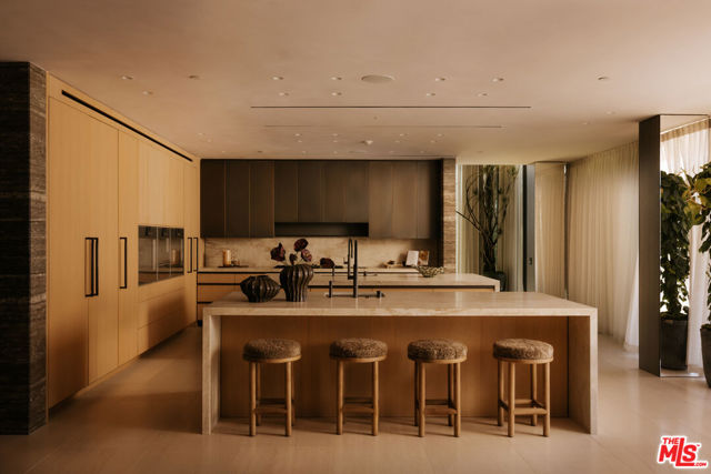 Drew Fenton | 684 Firth Avenue Los Angeles CA | MLS: 7726795