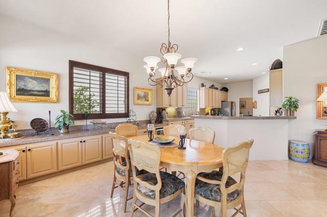 44085 Royal Troon Drive, Indio CA: https://media.crmls.org/mediaz/6c6198be-f722-4849-8a6d-860dffdf495d.jpg