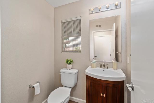 Image 8 of 36 For 10198 Wateridge Circle 157