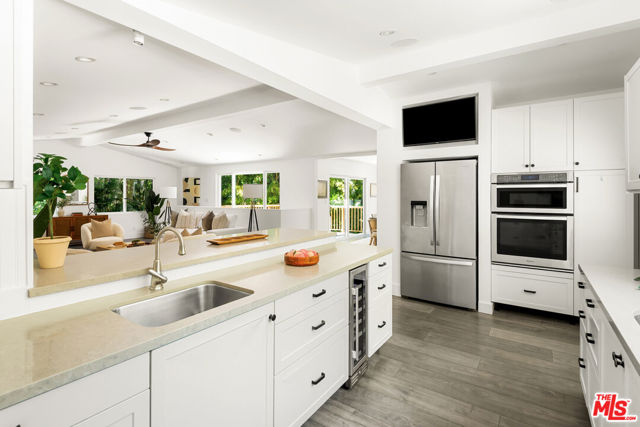 508 GLEN Trail, Topanga CA: https://media.crmls.org/mediaz/6c61d6b5-1765-46a6-85b5-e142ded388be.jpg
