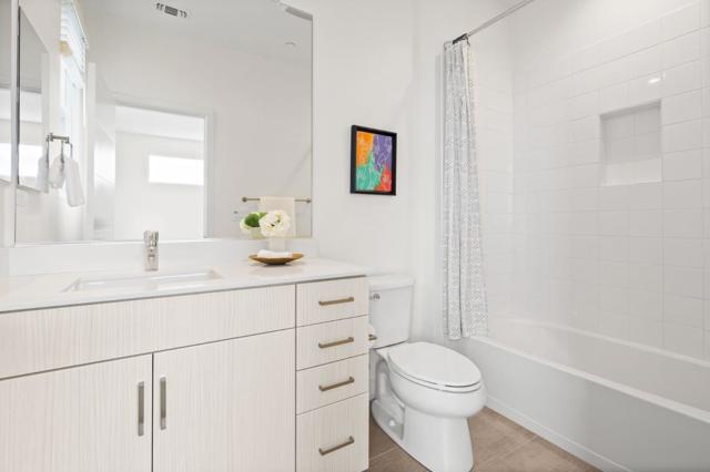 1307 Pullman Way, Oakland CA: https://media.crmls.org/mediaz/6c6217cf-2057-437a-8c45-beb3536ba777.jpg