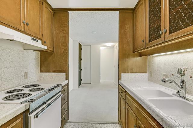 6333 La Jolla Blvd, La Jolla CA: https://media.crmls.org/mediaz/6c632c45-50a4-47b8-a338-f33660936e34.jpg