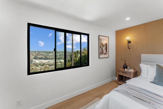 5777 Desert View Drive, La Jolla CA: https://media.crmls.org/mediaz/6c6416b3-f8ee-4afe-bde4-545750440c83.jpg