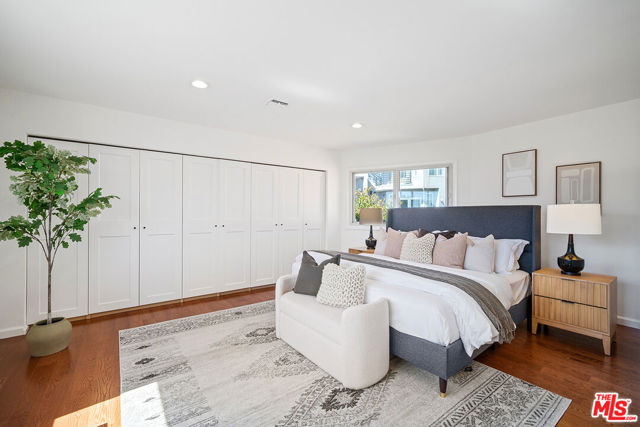 7145 Trask Avenue, Playa del Rey CA: https://media.crmls.org/mediaz/6c64d440-fb7d-4f56-a522-a8807483a561.jpg