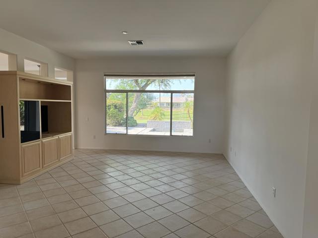 78655 Golden Reed Drive, Palm Desert CA: https://media.crmls.org/mediaz/6c65701c-26fe-4b60-ba4c-867cf6e0e7e5.jpg