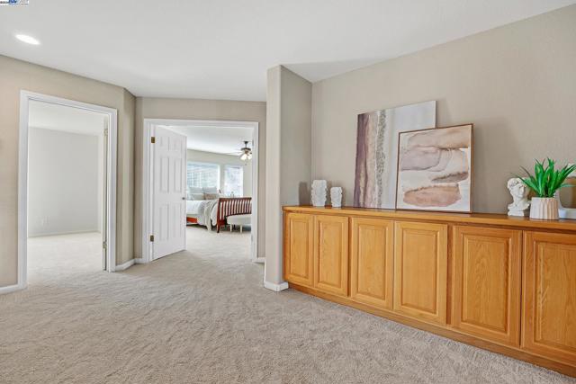 703 Seminole Ct, Discovery Bay CA: https://media.crmls.org/mediaz/6c657ecf-f146-491e-8eb1-4cf86fbeab04.jpg