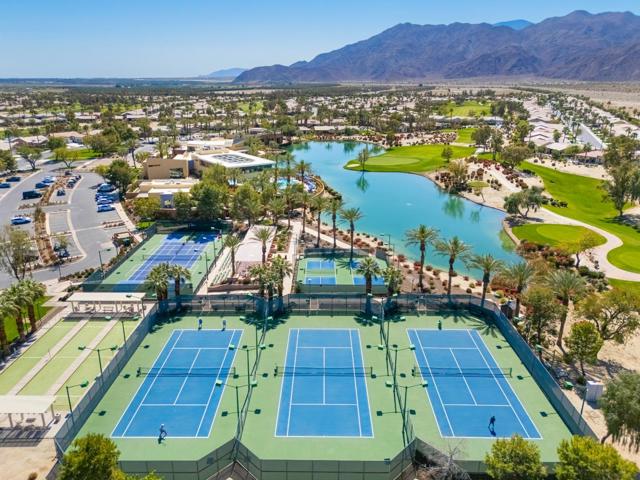 60284 Honeysuckle Street, La Quinta CA: https://media.crmls.org/mediaz/6c659d71-b667-43c8-adb1-c932a3739078.jpg