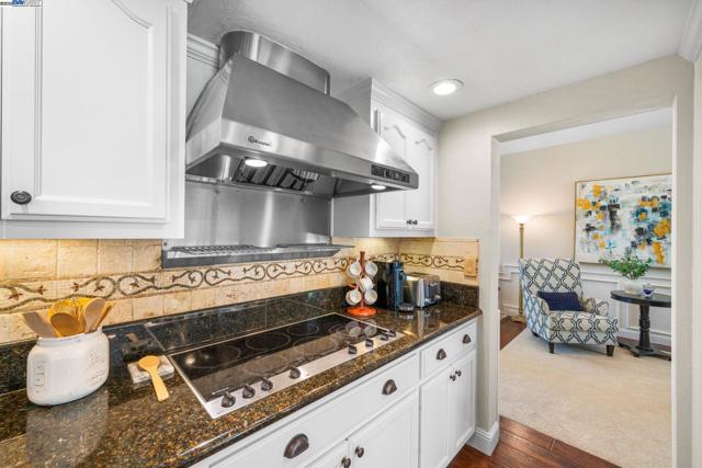 639 Canyon Crest Rd East, San Ramon CA: https://media.crmls.org/mediaz/6c65d349-6543-4c3a-a2a3-ad5a8801f928.jpg