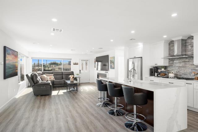 Detail Gallery Image 16 of 75 For 3120 Poe St, San Diego,  CA 92106 - 3 Beds | 2 Baths