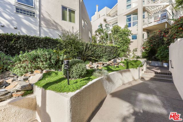 2 Bed Home for Sale in Santa Monica, California