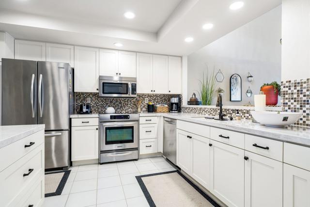 Image 25 of 48 For 54492 Shoal Creek