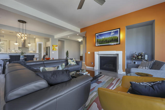 Image 21 of 48 For 67252 Zuni Court