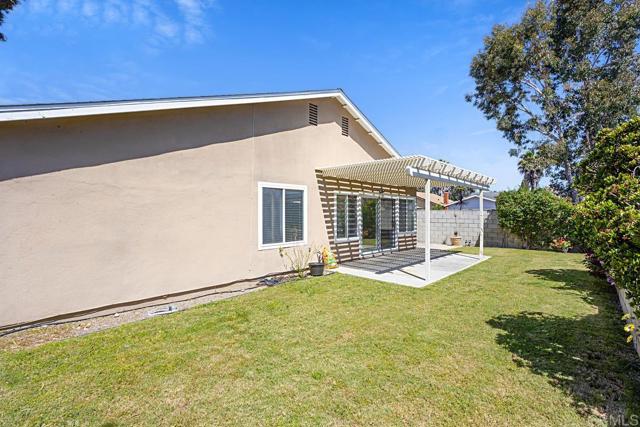 Detail Gallery Image 30 of 34 For 11123 Pisces Way, San Diego,  CA 92126 - 4 Beds | 2 Baths