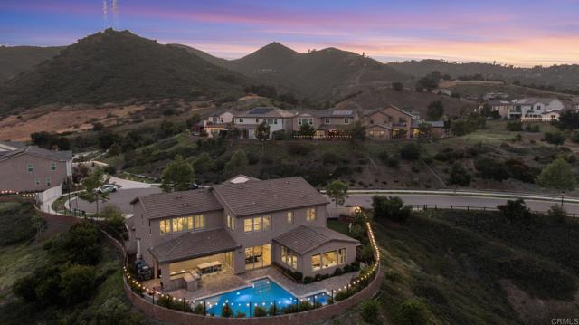 Detail Gallery Image 2 of 68 For 2990 Eldenberry St, Escondido,  CA 92029 - 5 Beds | 4/1 Baths