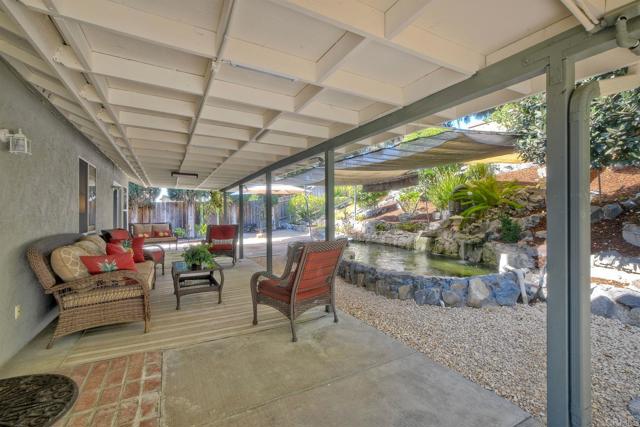 5261 Hubbert Street, Oceanside CA: https://media.crmls.org/mediaz/6c693315-09f8-44d8-9df4-afd102ca8f24.jpg