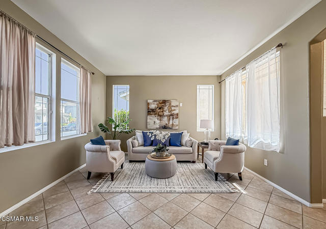 2511 Aurora Lane, Simi Valley CA: https://media.crmls.org/mediaz/6c6972fc-93de-4db6-8e4e-f9d60c6a2241.jpg