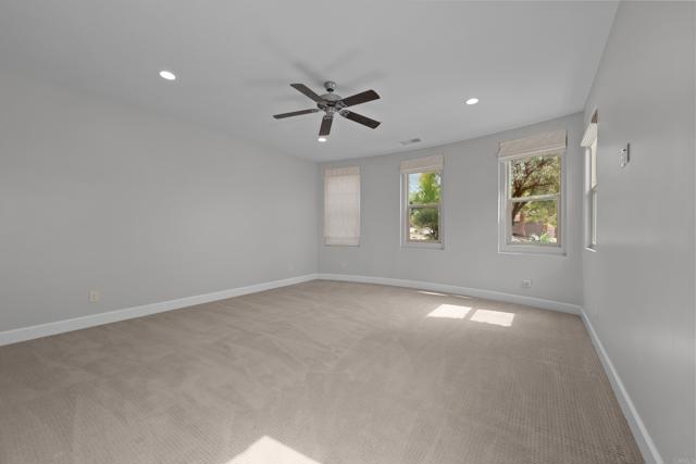 1779 Foothill View Place, Escondido CA: https://media.crmls.org/mediaz/6c69b69b-5790-460e-8ca9-5e8eadf47816.jpg