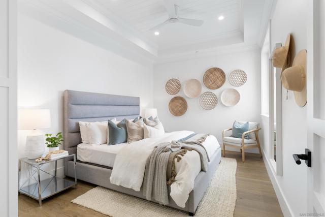 462 Westbourne Street, La Jolla CA: https://media.crmls.org/mediaz/6c6a187d-1d47-44ff-ab0c-d56f596644b7.jpg