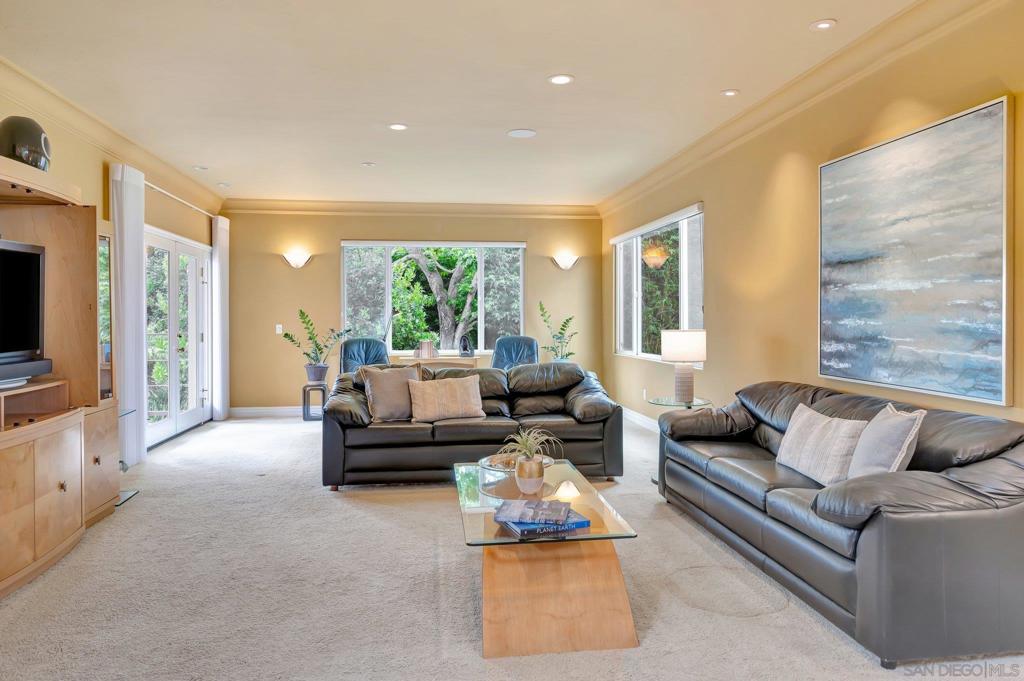 MLS #250030437SD img 21