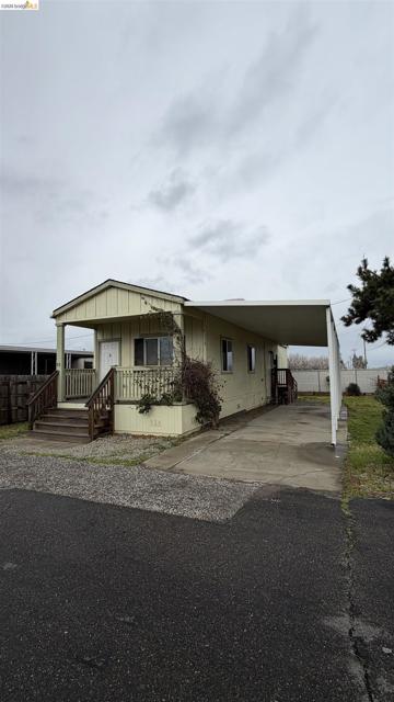 4449 S Carpenter RD, Modesto CA: https://media.crmls.org/mediaz/6c6ac083-35f0-4786-a580-22d257dba909.jpg