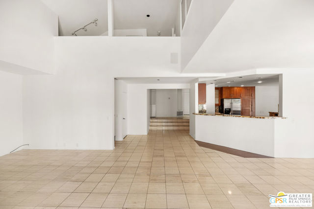 2910 Cervantes Court, Palm Springs CA: https://media.crmls.org/mediaz/6c6accac-9580-4223-93e9-101bd6e809e0.jpg