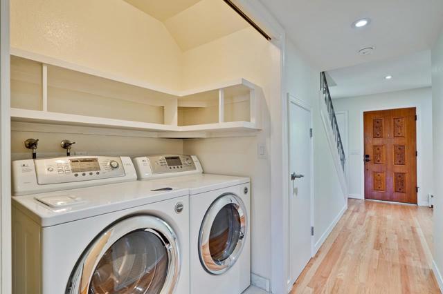 620 Willowgate Street, Mountain View CA: https://media.crmls.org/mediaz/6c6ae634-322c-4600-bd4f-414c211bc0af.jpg