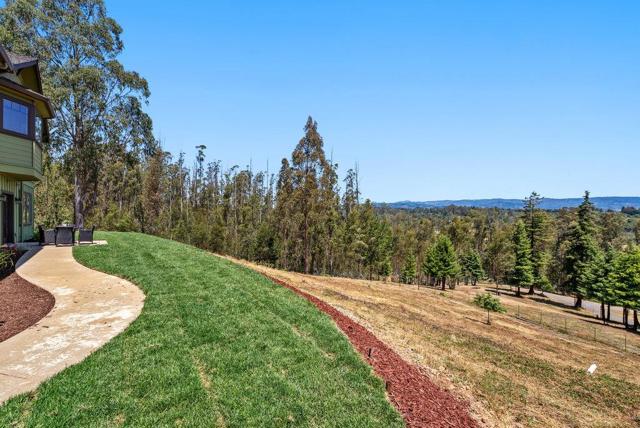 350 Windsong Way, Watsonville CA: https://media.crmls.org/mediaz/6c6b8ee0-3627-4e43-b749-d96c26db4385.jpg