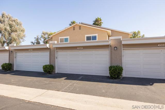 13669 Comuna Drive, Poway CA: https://media.crmls.org/mediaz/6c6c9c30-cede-44a8-bfba-75c82704382d.jpg