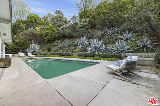 3370 Mandeville Canyon Road, Los Angeles, California 90049, 3 Bedrooms Bedrooms, ,3 BathroomsBathrooms,Single Family Residence,For Sale,Mandeville Canyon,25490255