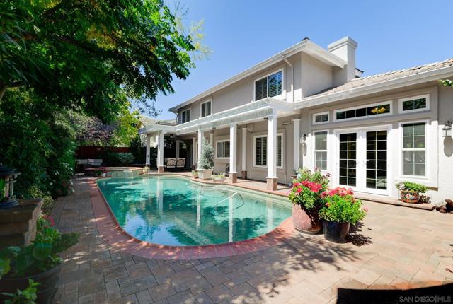 13433 Little Dawn Ln, Poway CA: https://media.crmls.org/mediaz/6c6ccd52-7e87-46a5-95c3-92d5c1ae977e.jpg