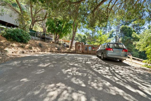 530 Flume Road, Aptos CA: https://media.crmls.org/mediaz/6c6d1b57-17d0-4ee7-85b6-1f7901fbd335.jpg