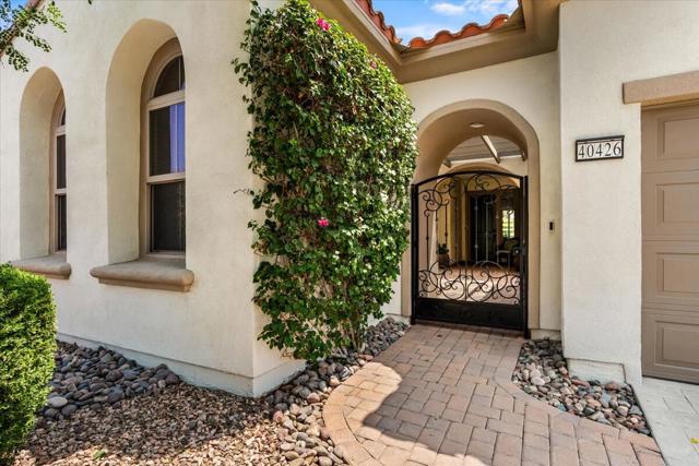 40426 Calle Estela, Indio CA: https://media.crmls.org/mediaz/6c6d26d6-6000-4e77-a50f-acf894ba4e63.jpg