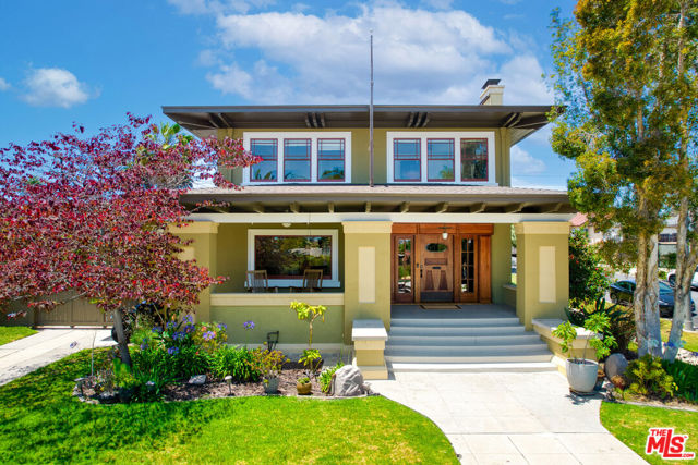 5301 Brynhurst Avenue, Los Angeles CA: https://media.crmls.org/mediaz/6c6d2fb4-6942-48ea-b3a5-505e1f50aae1.jpg