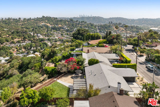 2044 Panamint Drive, Los Angeles CA: https://media.crmls.org/mediaz/6c6d6973-4d8b-4113-b5dd-7537ab55a7e8.jpg