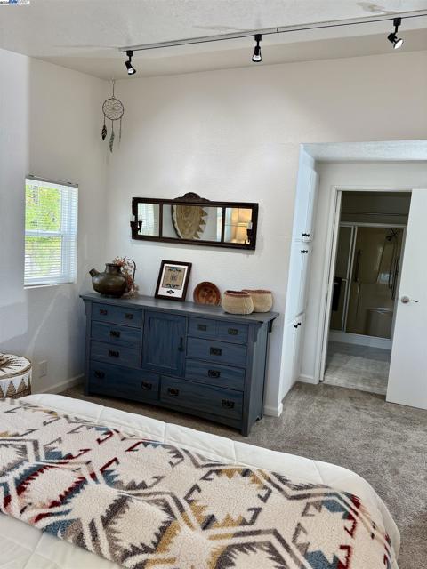 Image 9 of 27 For 18717 Mill Villa Rd #152