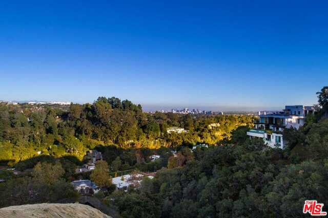 Drew Fenton | 1862 Mango Way Los Angeles CA | MLS: 7147373
