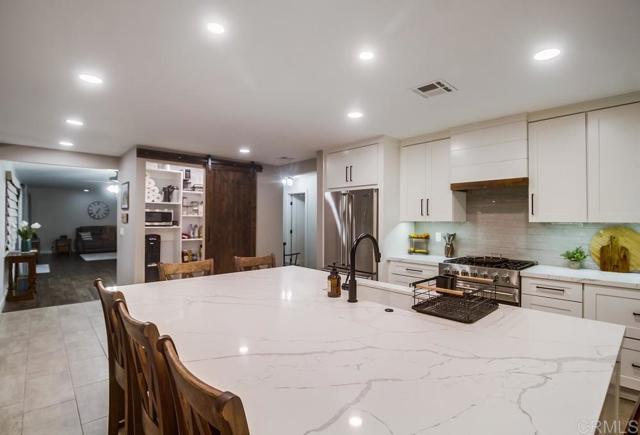 Detail Gallery Image 12 of 70 For 2444 via Dieguenos, Alpine,  CA 91901 - 3 Beds | 2 Baths