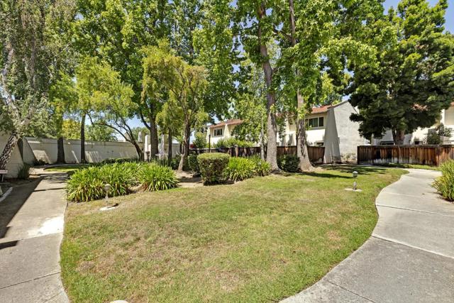 38652 Aurora Terrace, Fremont CA: https://media.crmls.org/mediaz/6c6ea1cd-8f83-40ab-b86f-10a8132dfa6f.jpg