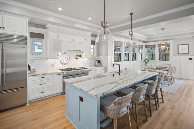 1048 Isabella Ave, Coronado CA: https://media.crmls.org/mediaz/6c6ef1bf-19ad-4d67-8c25-112271991a25.jpg