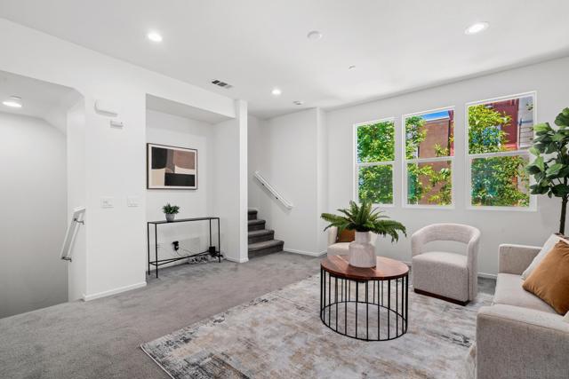 316 Antoni Glen, Escondido CA: https://media.crmls.org/mediaz/6c70f86b-6ca2-4198-9256-09cd812f6276.jpg