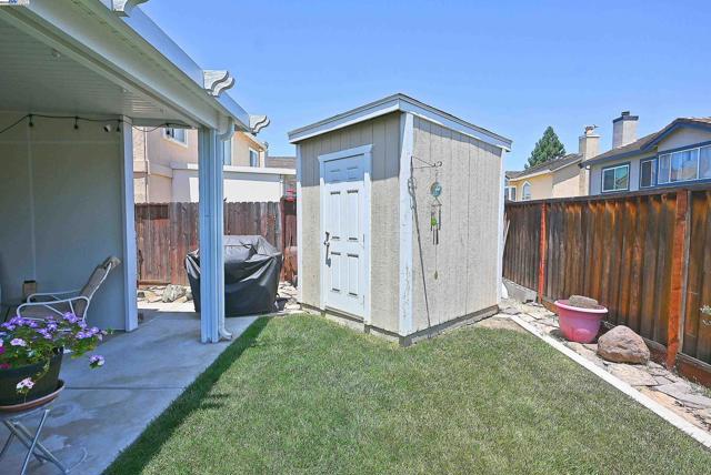 4525 Wolverine Way, Antioch CA: https://media.crmls.org/mediaz/6c71c67e-b4db-452e-ab72-f943e117ee69.jpg