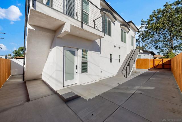Image 19 of 26 For 322 Pardee St