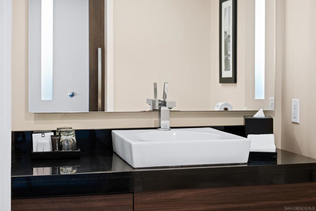 MLS #250033330SD image #16