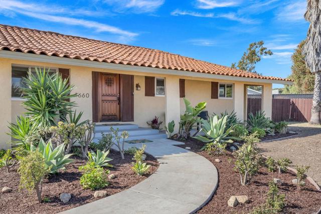 1660 Sycamore Dr., Chula Vista CA: https://media.crmls.org/mediaz/6c727314-abf5-4ef4-b2c0-fe6aefd293d9.jpg