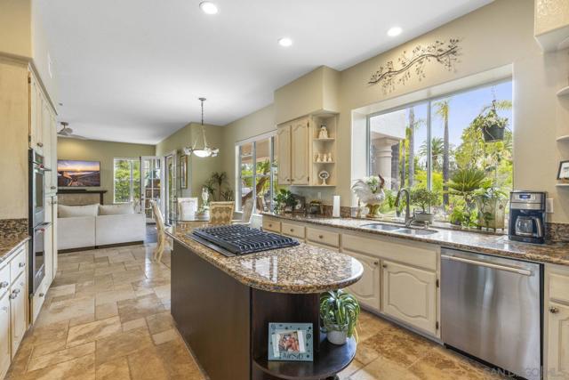 2505 Monterey Glen, Escondido CA: https://media.crmls.org/mediaz/6c732aa4-9b33-4b7b-ab91-14c517ed37e2.jpg
